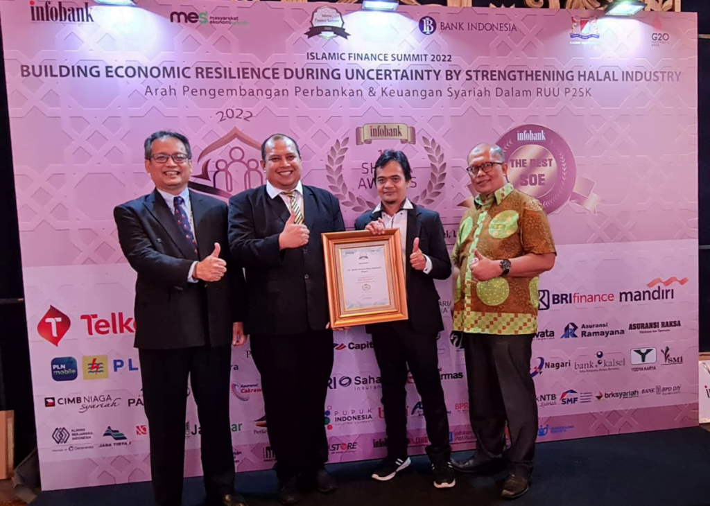 BPRS Botani Bina Rahmah Raih Infobank Award 2022